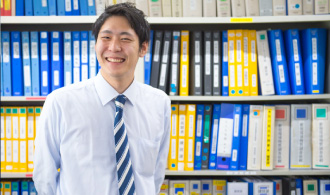 採用情報